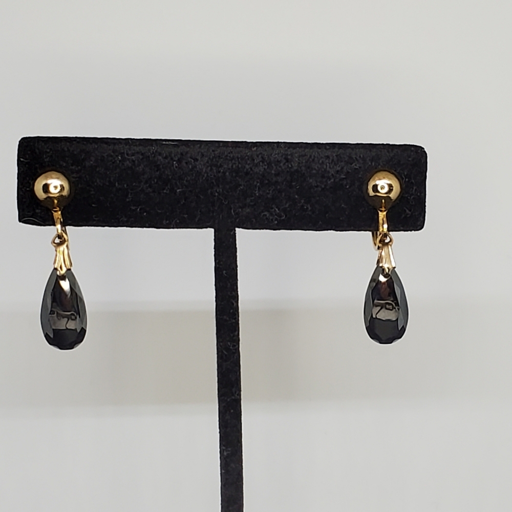 Vtg. Tear drop earrings